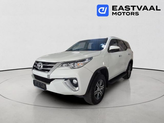 2019 Toyota Fortuner 2.4 GD-6 Raised Body Auto, photo 3