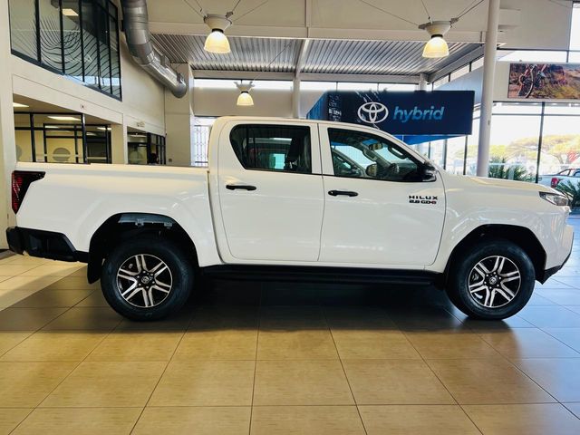 2026 Toyota Hilux 2.8 GD-6 AT SRX, photo 3