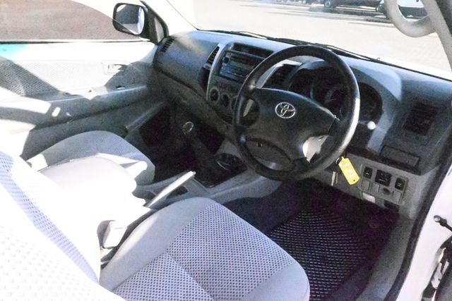 2008 Toyota Hilux 2.7 VVTi SRX 4x4 Single-Cab, photo 4