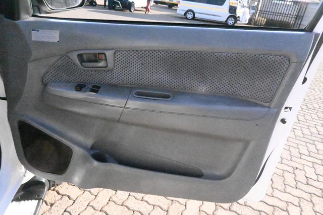 2008 Toyota Hilux 2.7 VVTi SRX 4x4 Single-Cab, photo 5