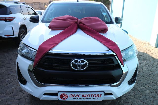 2021 Toyota Hilux 2.4 GD-6 SRX 4x4 Auto Double-Cab, photo 2