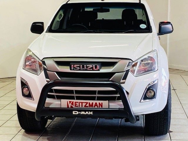 2021 Isuzu D-Max 300 X-Rider Auto Double-Cab, photo 4