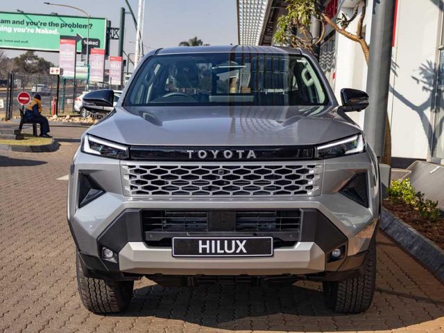 2026 Toyota Hilux 2.8 GD-6 RB Raider X 4x4 Auto Extended Cab, photo 2
