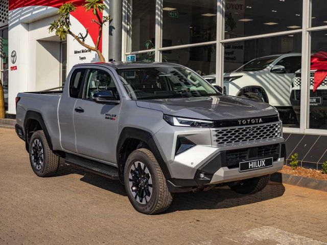 2026 Toyota Hilux 2.8 GD-6 RB Raider X 4x4 Auto Extended Cab, photo 3