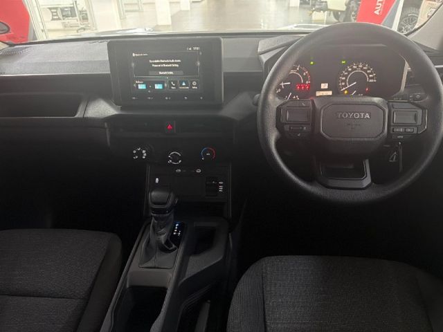 2026 Toyota Hilux 2.8 GD-6 RB SRX 4x4 Auto Double-Cab, photo 2