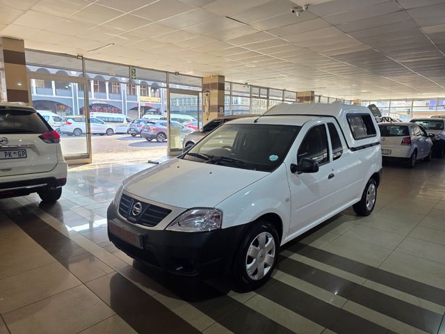 2022 Nissan NP200 1.6 A/C Safety Pack, photo 4