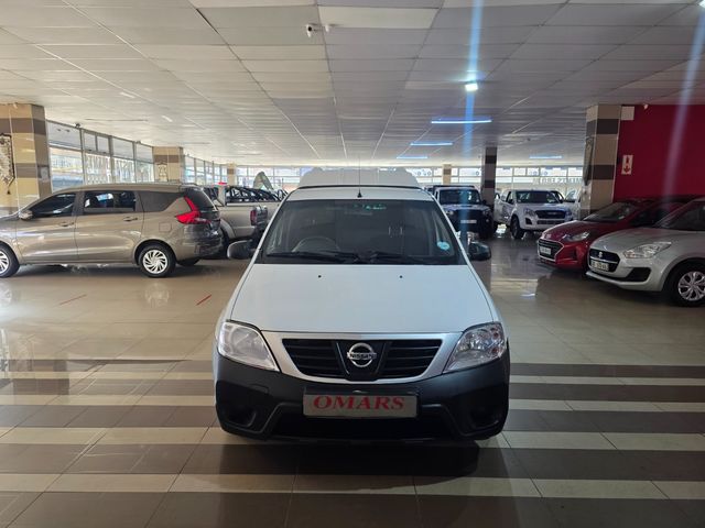 2022 Nissan NP200 1.6 A/C Safety Pack, photo 5