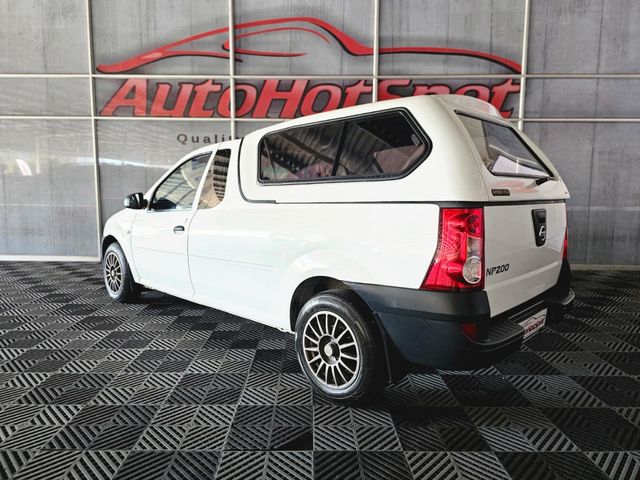 2022 Nissan NP200 1.6 A/C Safety Pack, photo 4