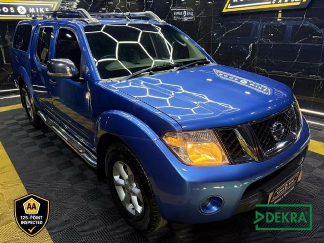 2011 Nissan Navara 4.0 V6 LE Double-Cab, photo 2