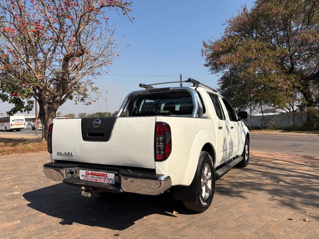 2010 Nissan Navara 2.5 dCi XE Double-Cab, photo 4