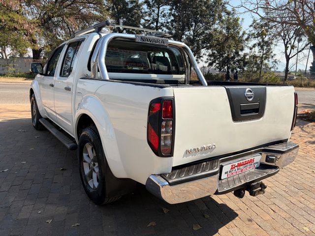 2010 Nissan Navara 2.5 dCi XE Double-Cab, photo 5
