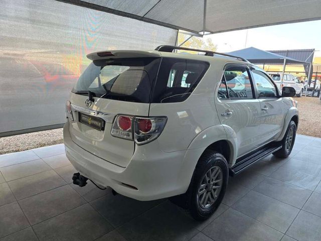 2013 Toyota Fortuner 2.5 D-4D Raised Body, photo 5