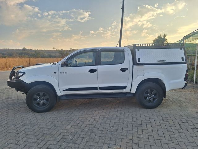 2011 Toyota Hilux 3.0 D-4D Raider 4x4 Double Cab, Manual, photo 5