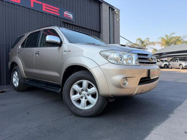2011 Toyota Fortuner 3.0 D-4D Raised Body 4x4