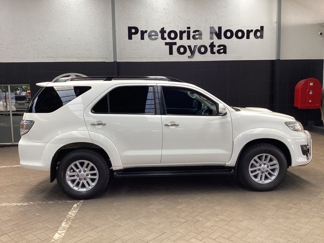 2014 Toyota Fortuner 3.0 D-4D Raised Body, photo 3