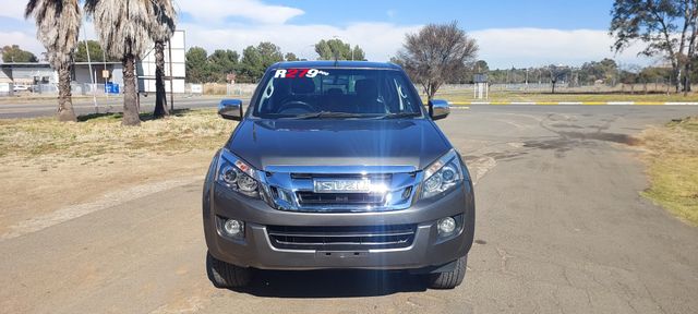 2014 Isuzu KB 300 D-Teq LX Double-Cab