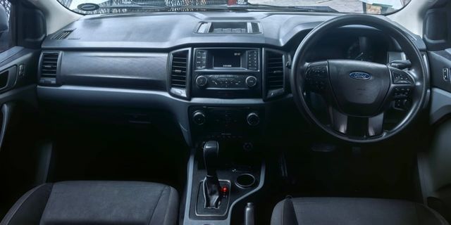 2017 Ford Everest 2.2 TDCi XLT Auto, photo 2