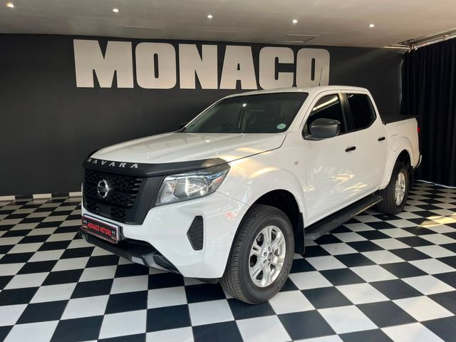 2022 Nissan Navara 2.5 DDTi SE Plus Auto Double-Cab, photo 3