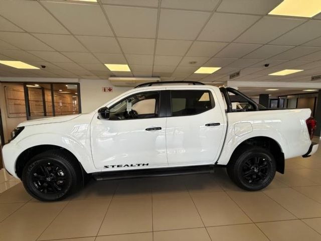 2026 Nissan Navara 2.5DDTi Stealth Auto, photo 2