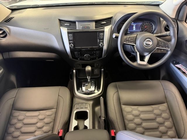 2026 Nissan Navara 2.5DDTi Stealth Auto, photo 5