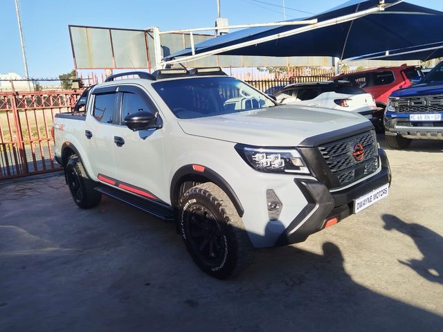 2023 Nissan Navara 2.5 DDTi PRO-4X 4X4 Auto Double-Cab, photo 2