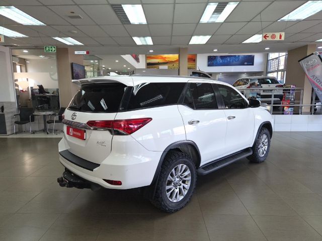 2022 Toyota Fortuner 2.8 GD-6 Raised Body Auto, photo 4