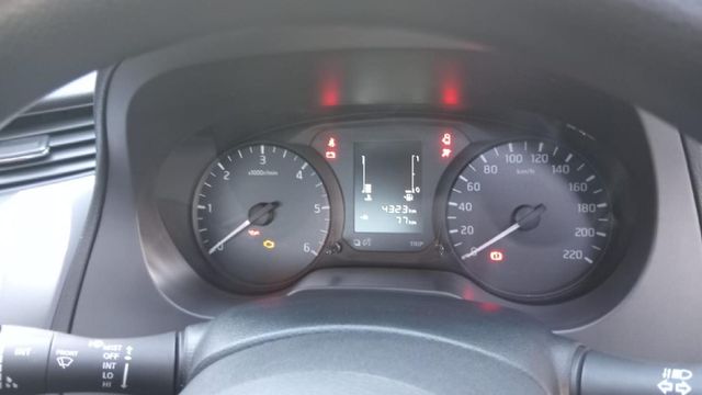 2026 Nissan Navara 2.5 DDTi XE Single-Cab, photo 3