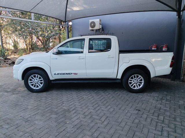 2015 Toyota Hilux Double Cab 3.0 D4D 4X4 L45 Manual, photo 5