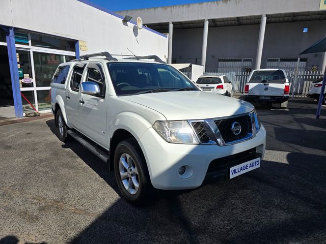 2013 Nissan Navara 3.0 dCi LE Auto 4x4 Double-Cab