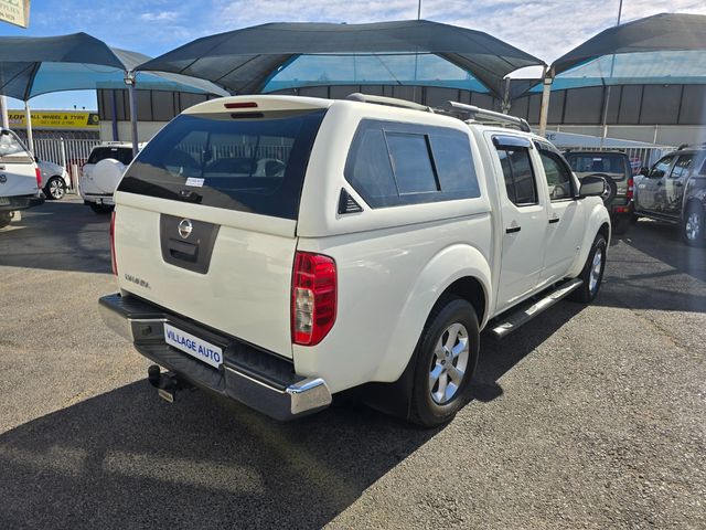 2013 Nissan Navara 3.0 dCi LE Auto 4x4 Double-Cab, photo 3