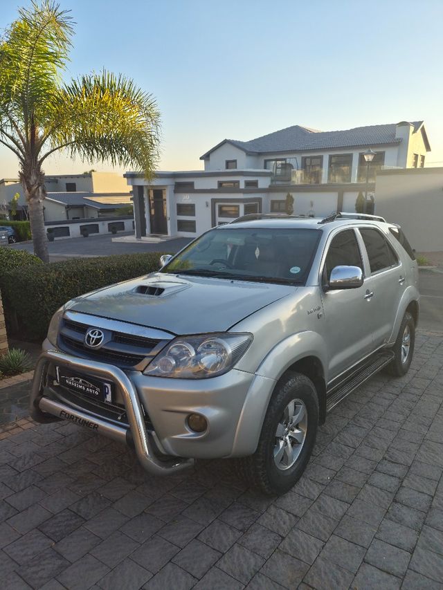 2007 Toyota Fortuner 3.0 D-4D Raised Body, photo 3