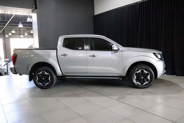 2022 Nissan Navara 2.5 DDTi LE Plus Auto Double-Cab, photo 2