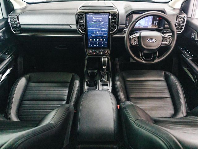 2025 Ford Everest 2.0D Bi-Turbo Sport Auto, photo 2