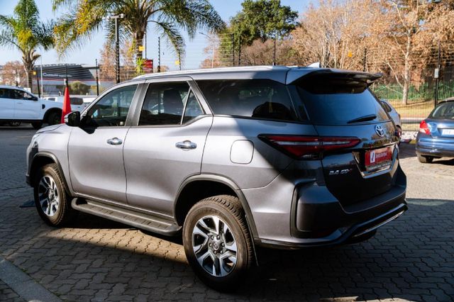 2025 Toyota Fortuner 2.4 GD-6 R/B Auto, photo 5