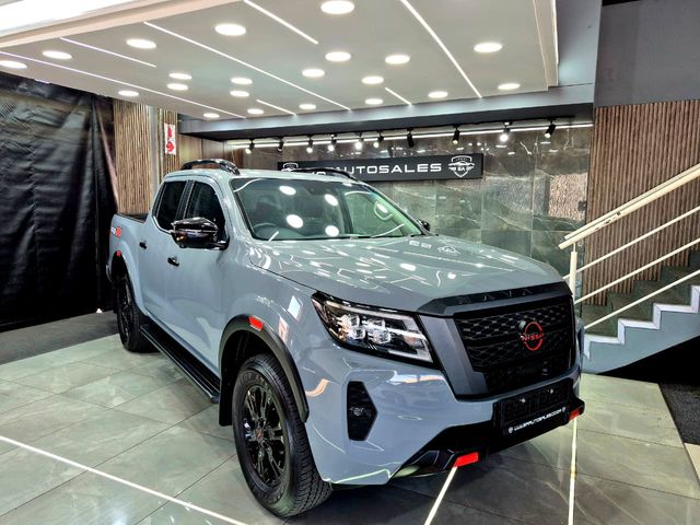 2025 Nissan Navara 2.5 DDTi PRO-2X Auto Double-Cab, photo 5