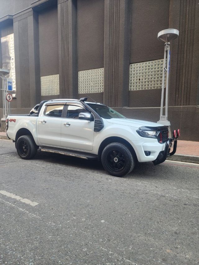 2016 Ford Ranger 3.2 TDCi XLT Auto Double-Cab, photo 2