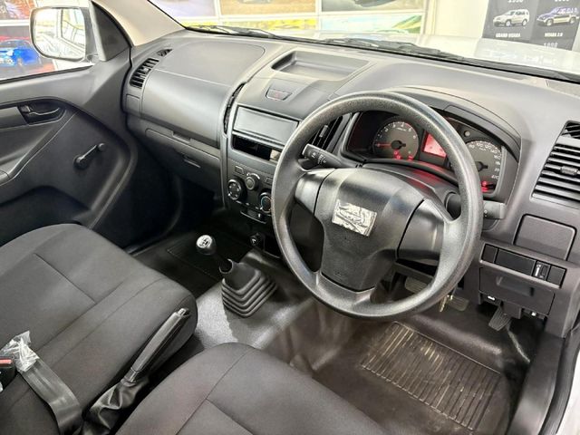 2026 Isuzu D-Max 250C Fleetside Single-Cab, photo 3