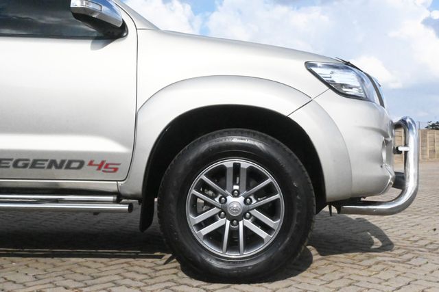2013 Toyota Hilux 2.7 VVTi Raider Raised Body Double-Cab, photo 3