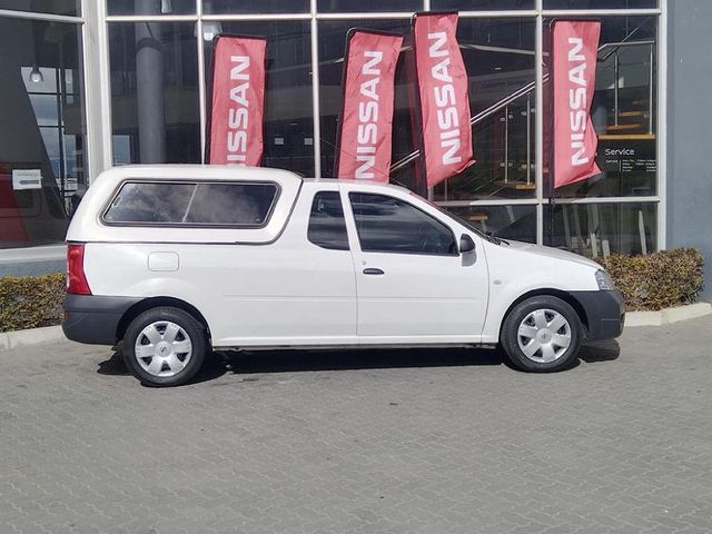 2023 Nissan NP200 1.6 A/C Safety Pack, photo 3