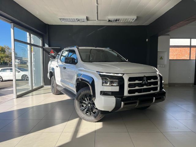 2026 Mitsubishi Triton 2.4 Bi-Turbo Di-Dc 4x4 A/T P/U D/C