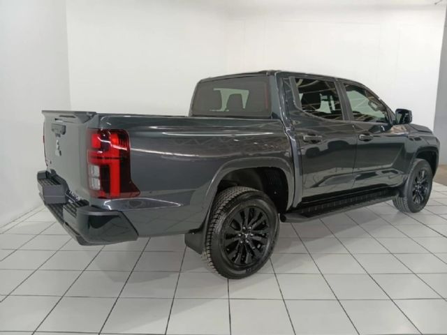 2026 Mitsubishi Triton 2.4 Di-DC GLS 4x4 Double Cab Auto, photo 4