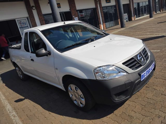 2021 Nissan NP200 1.6 (Petrol, Manual, photo 4