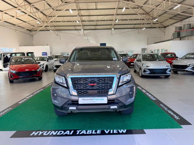2022 Nissan Navara 2.5 DDTi LE Plus 4X4 Auto Double-Cab, photo 2