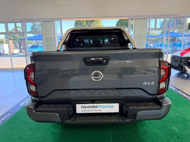 2022 Nissan Navara 2.5 DDTi LE Plus 4X4 Auto Double-Cab, photo 5
