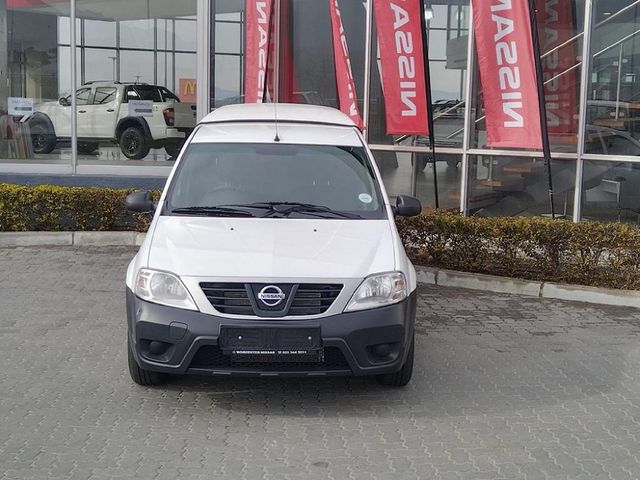 2023 Nissan NP200 1.6 A/C Safety Pack, photo 5