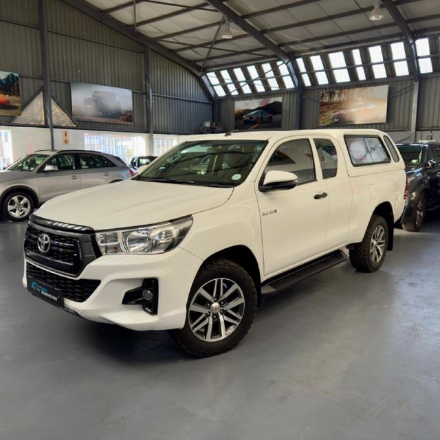 2019 Toyota Hilux 2.4 GD-6 Raised Body SRX Auto Extended Cab, photo 3