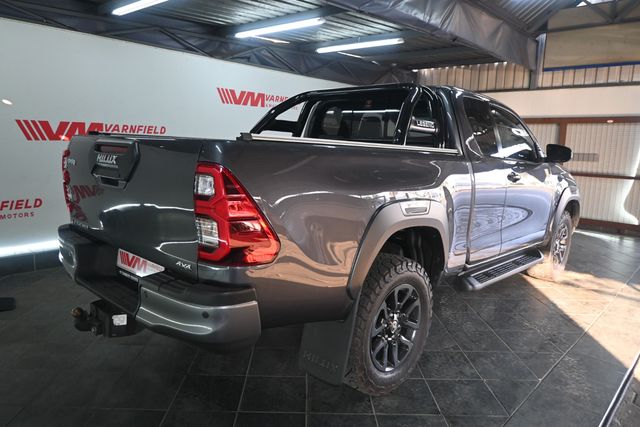 2024 Toyota Hilux 2.8 GD-6 Raised Body Legend Auto Extended Cab, photo 4