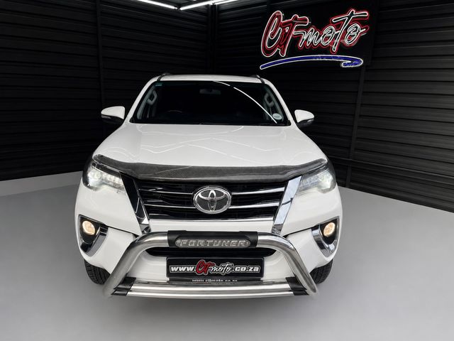 2016 Toyota Fortuner 4.0 V6 4x4 Auto, photo 3