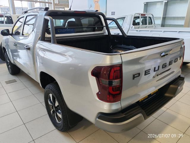 2026 Peugeot Landtrek 1.9D Allure Double Cab Auto, photo 3