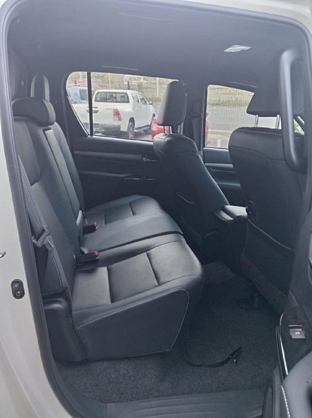 2026 Toyota Hilux 2.8 GD-6 RB Legend RS Auto Double-Cab (mHev), photo 4